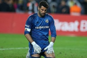 Volkan Demirel'in koltuğu sallanıyor!