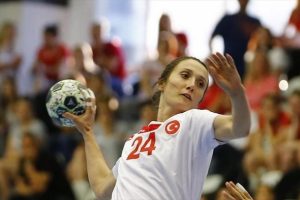 T&uuml;rkiye, &Ccedil;ekya'ya konuk oluyor