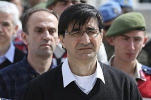 15 Temmuz'da sivillere ateş a&ccedil;an tuğamiral hakim karşısında