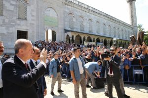 Cumhurbaşkanı cuma namazını Sultanahmet Camii'nde kıldı