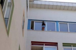 Karnesinde zayıf olan &ouml;ğrenci intihara kalkıştı