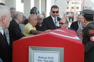 Prof. Dr. Rıdvan Ege son yolculuğuna uğurlandı
