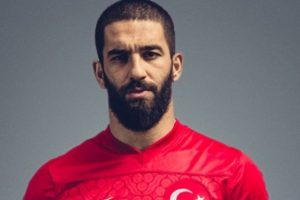 İşkodra'da Arda Turan zirvesi