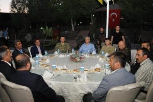 G&uuml;venlik korucuları iftarda bir araya geldi