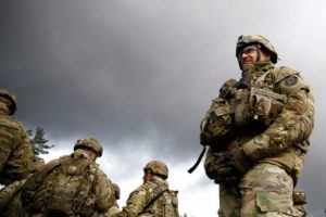 Amerikan &ouml;zel kuvvetler askerleri el koyuyor!