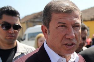 Tanju &Ccedil;olak g&ouml;zaltında!
