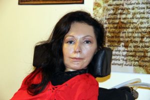 Parmak ucu ve g&ouml;zleriyle 5 &uuml;niversite kazandı