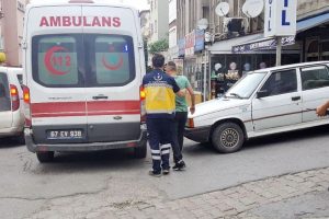 Tartıştığı kocasını bı&ccedil;akla yaraladı