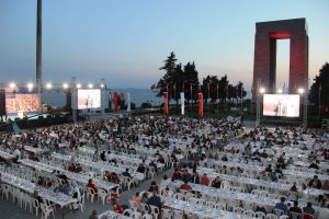 Şehitler Abidesi'nde iftar