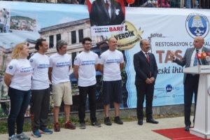 Bursa Mudanya i&ccedil;in Manş Denizi'ni y&uuml;zerek ge&ccedil;ecekler