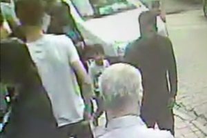 Bursa'da ATM'de unuttuğu parayı kaptırdı