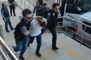 Su&ccedil; &ouml;rg&uuml;t&uuml; operasyonunda 23 tutuklama