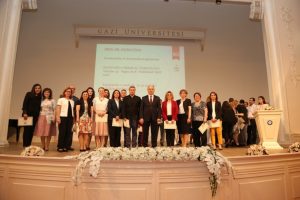Gazili akademisyenler 'Uluslararası Yayın Teşvik &Ouml;d&uuml;lleri'ni aldı
