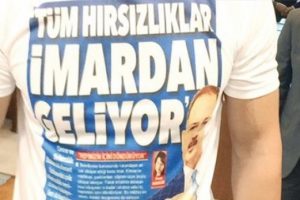 "T&uuml;m hırsızlıklar imardan geliyor" tiş&ouml;rt&uuml;yle Meclis'e damga vurdu