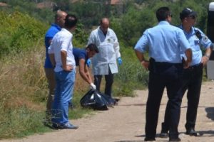 Sulama kanalı kenarında &ouml;l&uuml; bulundu