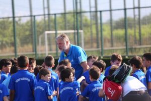 Bursa G&uuml;rsu Belediyespor yaz futbol okulu başladı