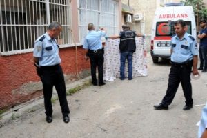 Şizofreni hastası kadın intihar etti
