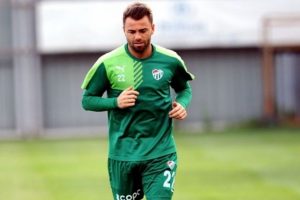 Bursasporlu Erdem &Ouml;zgen&ccedil; Kayserispor yolunda