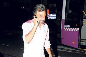 Kerem Alışık telefon taktiği yaptı