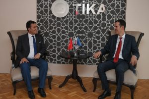 Bursa Osmangazi Belediye Başkanı D&uuml;ndar, Kosova'da temaslarda bulundu