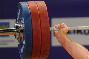 Halterde d&uuml;nya sınavı başlıyor