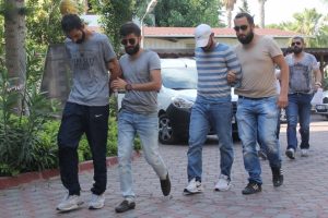 &Ccedil;alıntı kart bilgileriyle l&uuml;ks tatil polise takıldı