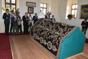1. Murat H&uuml;davendigar, &ouml;l&uuml;m&uuml;n&uuml;n 628. yılında mezarı başında anıldı