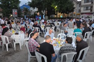 Bursa İneg&ouml;l, belediyenin geleneksel sahurunda buluştu