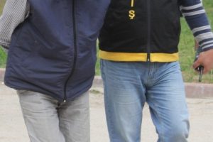 İş adamlarının 'sohbet abisi' tutuklandı