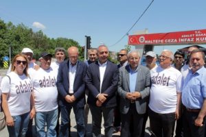 G&uuml;rsel Tekin, Enis Berberoğlu'nu ziyaret etti