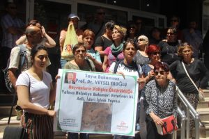 K&ouml;peklerin zehirlendiği iddiası hayvanseverleri harekete ge&ccedil;irdi