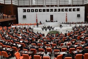 6 komisyon 'tatil'e girmeyecek