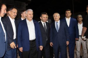 Başbakan Yıldırım tarihi konakta incelemelerde bulundu