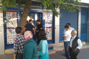 Şehrin g&ouml;beğinde silahlı soygun dehşeti