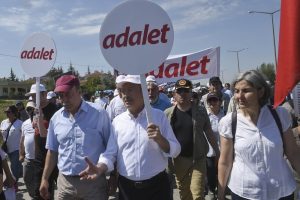 Kılı&ccedil;daroğlu 3. g&uuml;n&uuml;nde ilk molayı verdi