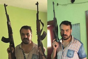 Dink cinayeti sanığından Kalaşnikoflu poz