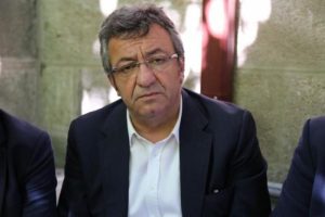 Engin Altay: Yollarda da y&uuml;r&uuml;r&uuml;z, parklarda da yatarız