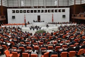 AK Parti ve MHP i&ccedil; t&uuml;z&uuml;k paketi &uuml;zerinde &ccedil;alışıyor