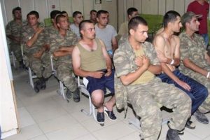 Manisa'da gıda zehirlenmesi ge&ccedil;iren 731 asker i&ccedil;in a&ccedil;ıklama