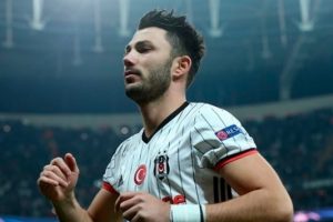 Beşiktaş Tolgay kararını verdi