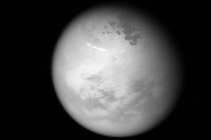 Cassini, Titan'ın "kuzey yazını" g&ouml;r&uuml;nt&uuml;ledi