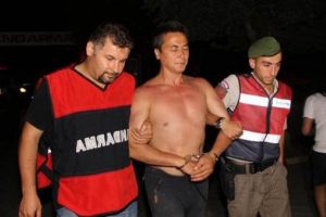 Aranan cinayet ş&uuml;phelisi kamp yaparken yakalandı!