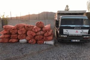 Van'da 1 ton ka&ccedil;ak t&uuml;t&uuml;n ele ge&ccedil;irildi