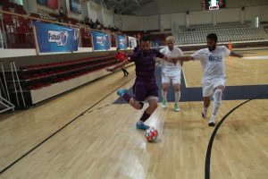 Futsal finalleri Yalova'da başladı