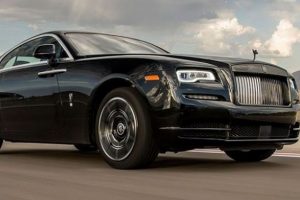 Rolls-Royce Black Badge'in T&uuml;rkiye fiyatı a&ccedil;ıklandı