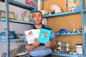 İlkokul mezunu su tesisat&ccedil;ısı 3'&uuml;nc&uuml; kitabını yazdı