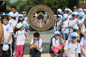 Bursa'da evrensel mirasın g&ouml;n&uuml;ll&uuml; bek&ccedil;ileri