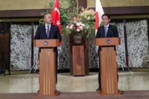 &Ccedil;avuşoğlu Japon mevkidaşıyla ortak basın toplantısı yaptı