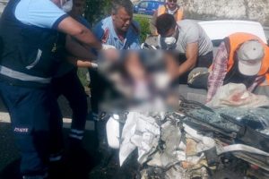 Korkun&ccedil; kazada bir aile yok oldu: 3 &ouml;l&uuml;, 3 yaralı