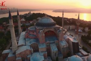 Drone'lar "Kadir Gecesi" i&ccedil;in u&ccedil;tu